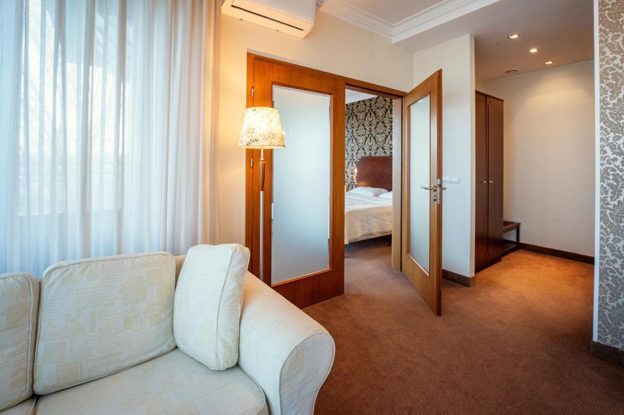 Hotel Kuracyjny Spa & Wellness Гдыня Экстерьер фото