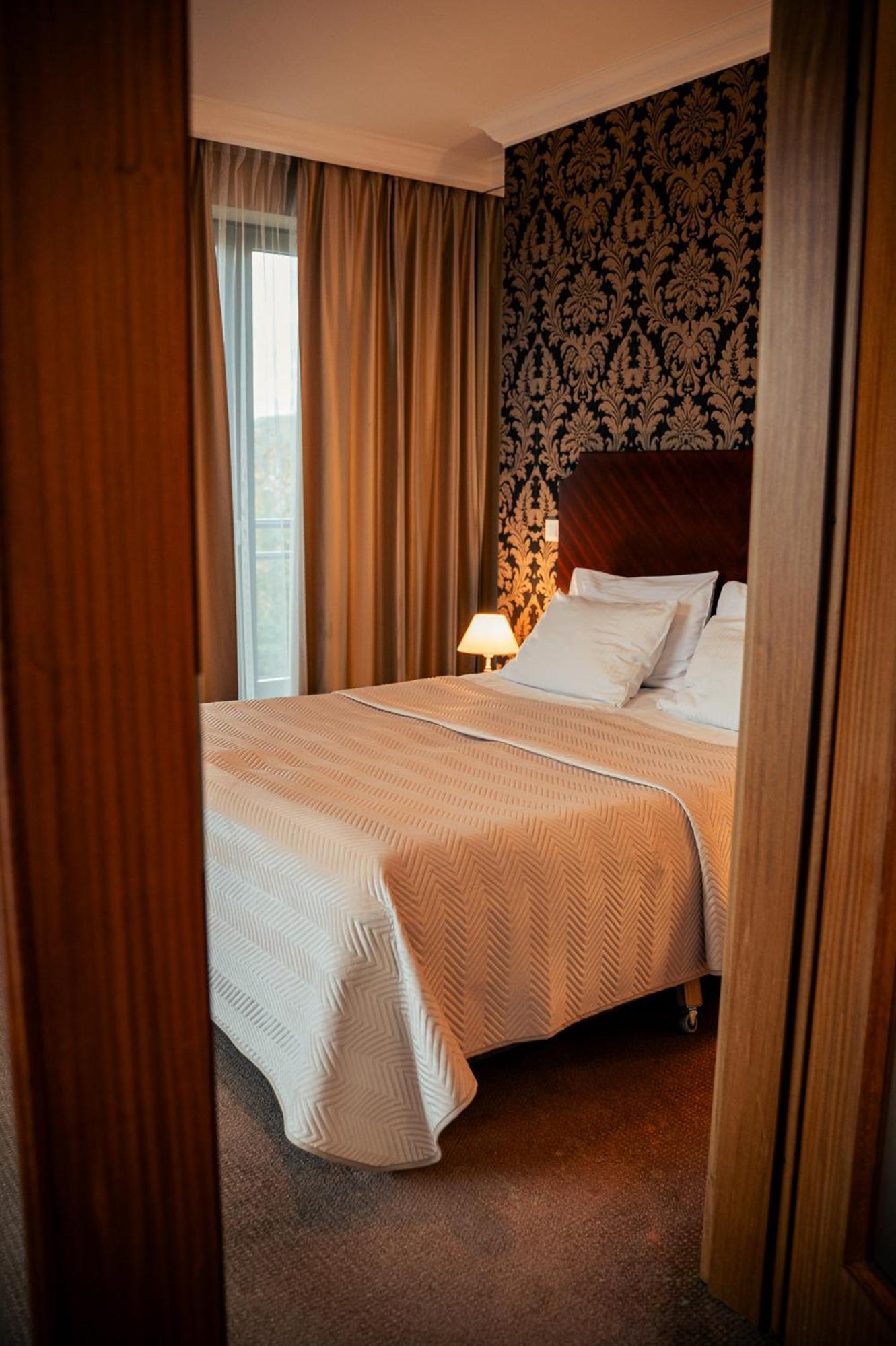 Hotel Kuracyjny Spa & Wellness Гдыня Экстерьер фото